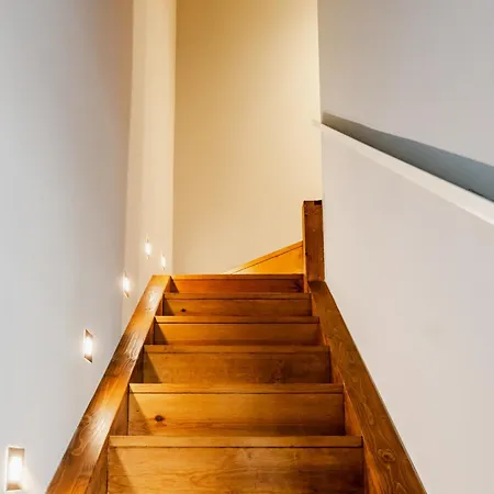 Duplex In Marques De Pombal Lissabon