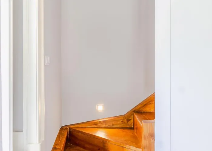 Duplex In Marques De Pombal 아파트