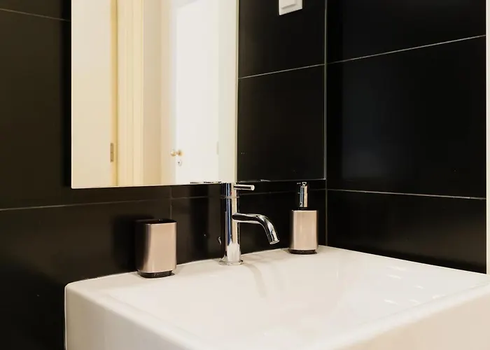 Duplex In Marques De Pombal * 리스본