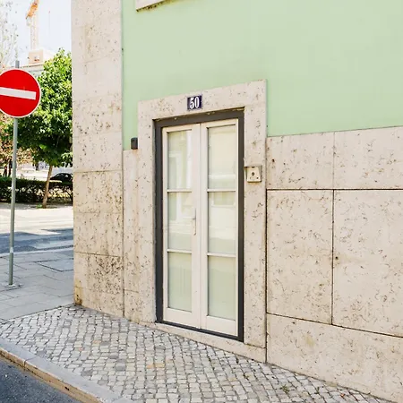 Duplex In Marques De Pombal Lägenhet